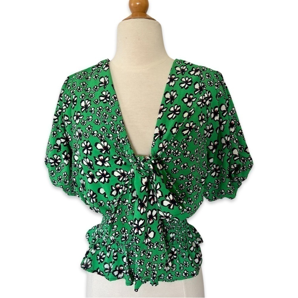 Topshop Green Floral Top Tie Front Peplum Top V-Neck - Picture 5 of 9